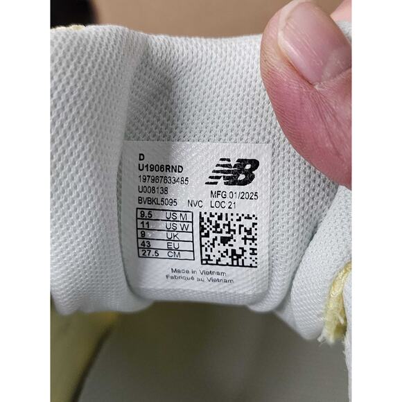 NWT New Balance Men\'s 1906R Yellow / Parchment U1906RND Size 9.5 main image 7